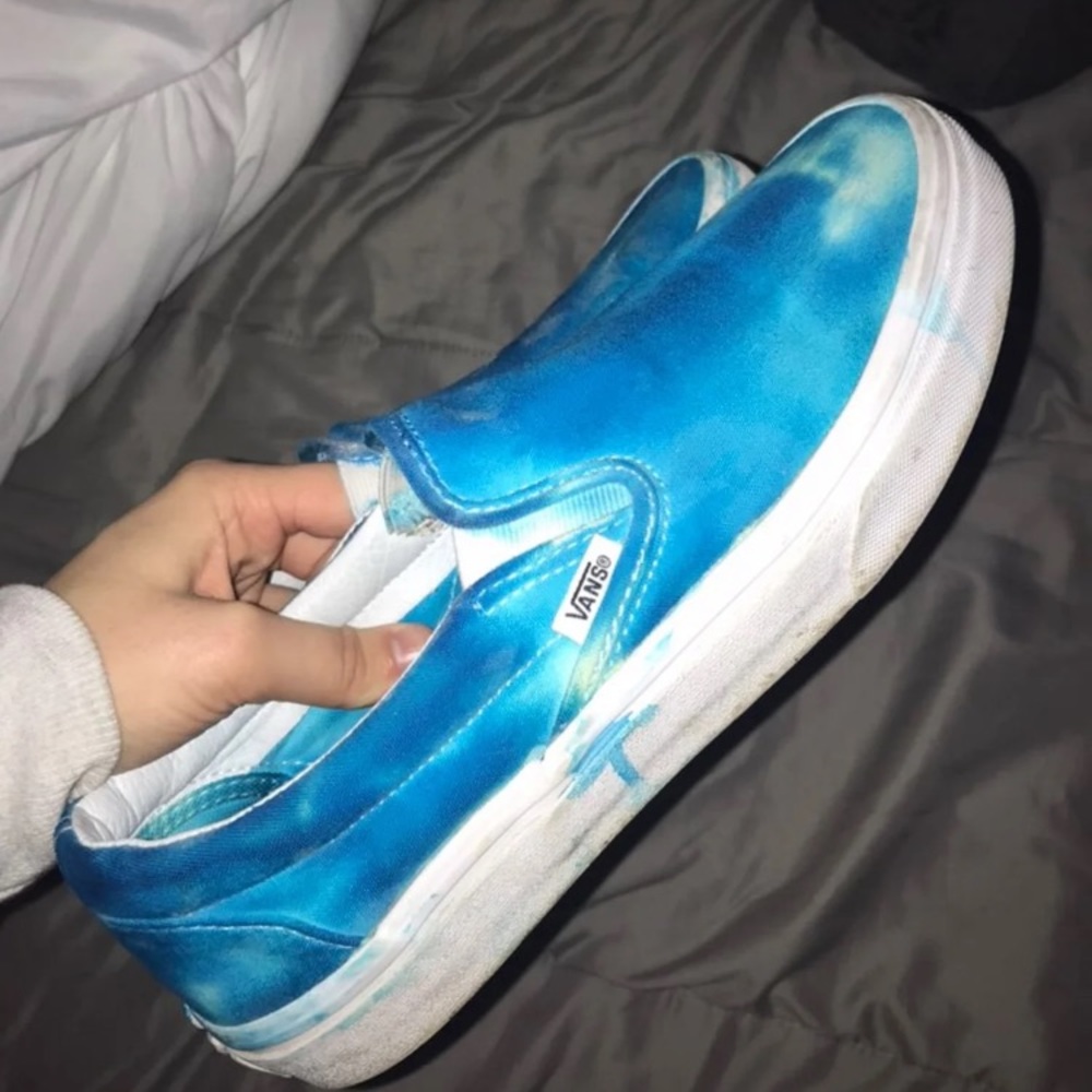 Blue vans🦋